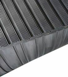 Cobble Groove Rubber Stall Mat